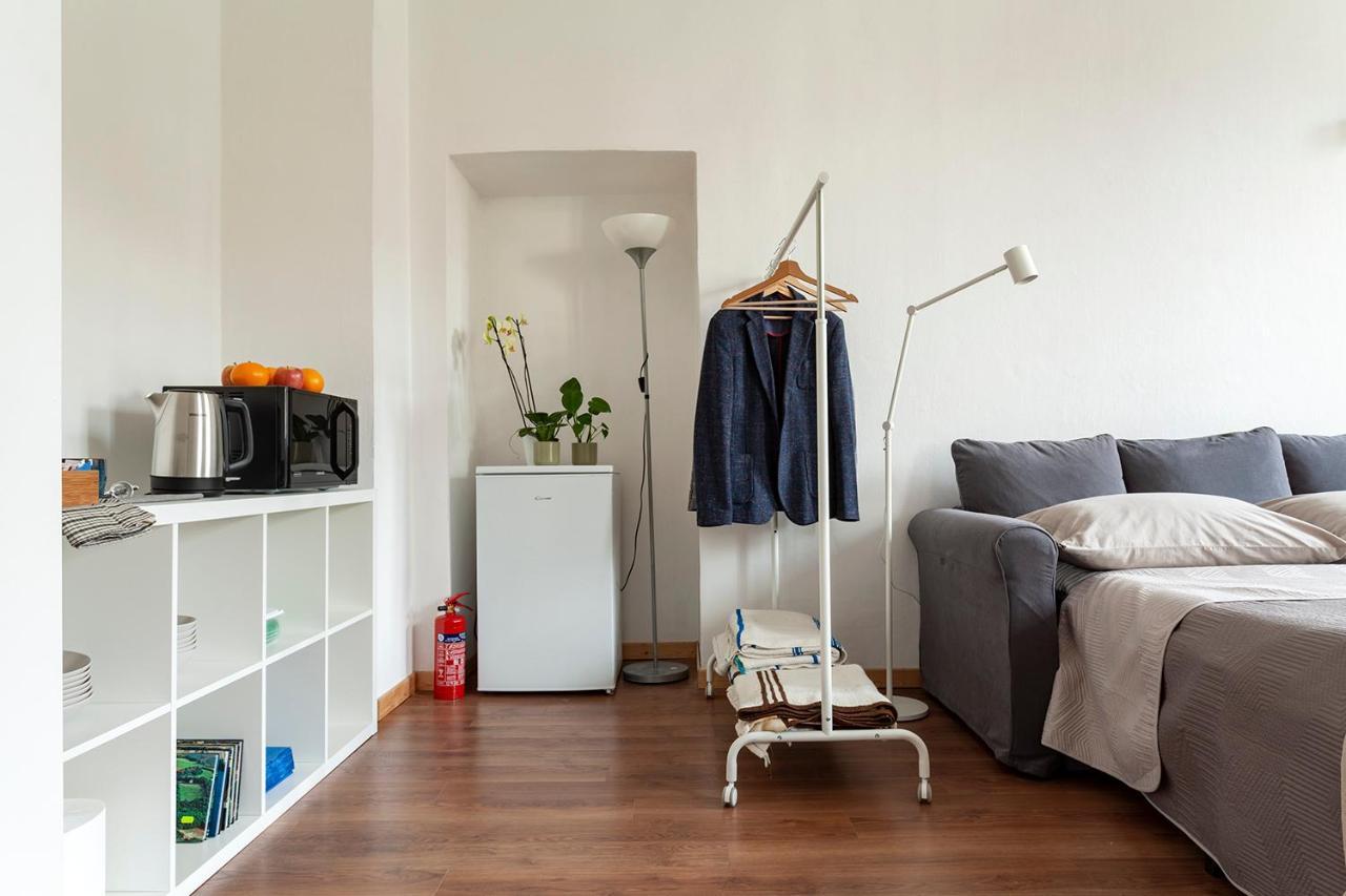 A Central Quiet Sunny Studio In Verbania Luaran gambar